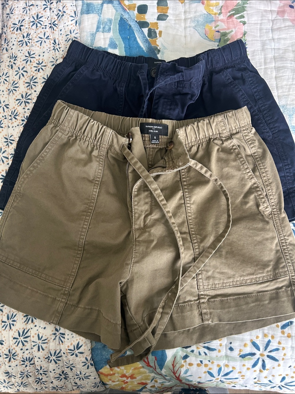 Banana Republic women’s high-rise Olive Green & Navy Elastic-Waist Shorts
